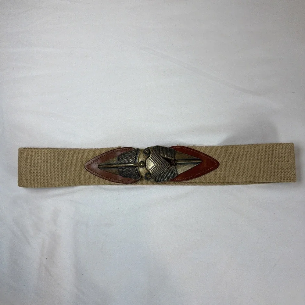 VTG Omega Arrowhead Stretch Belt Beige Art Ornate Metal Leather Buckle USA Large